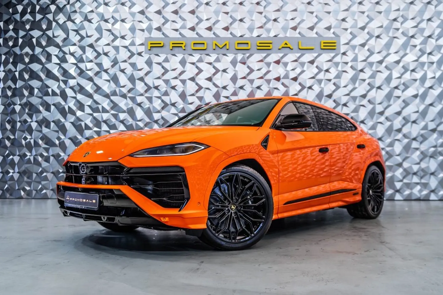 Lamborghini URUS SE ARANCIO APODIS